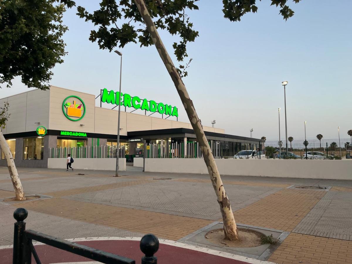 Mercado Y Playa Isla Cristina Bagian luar foto